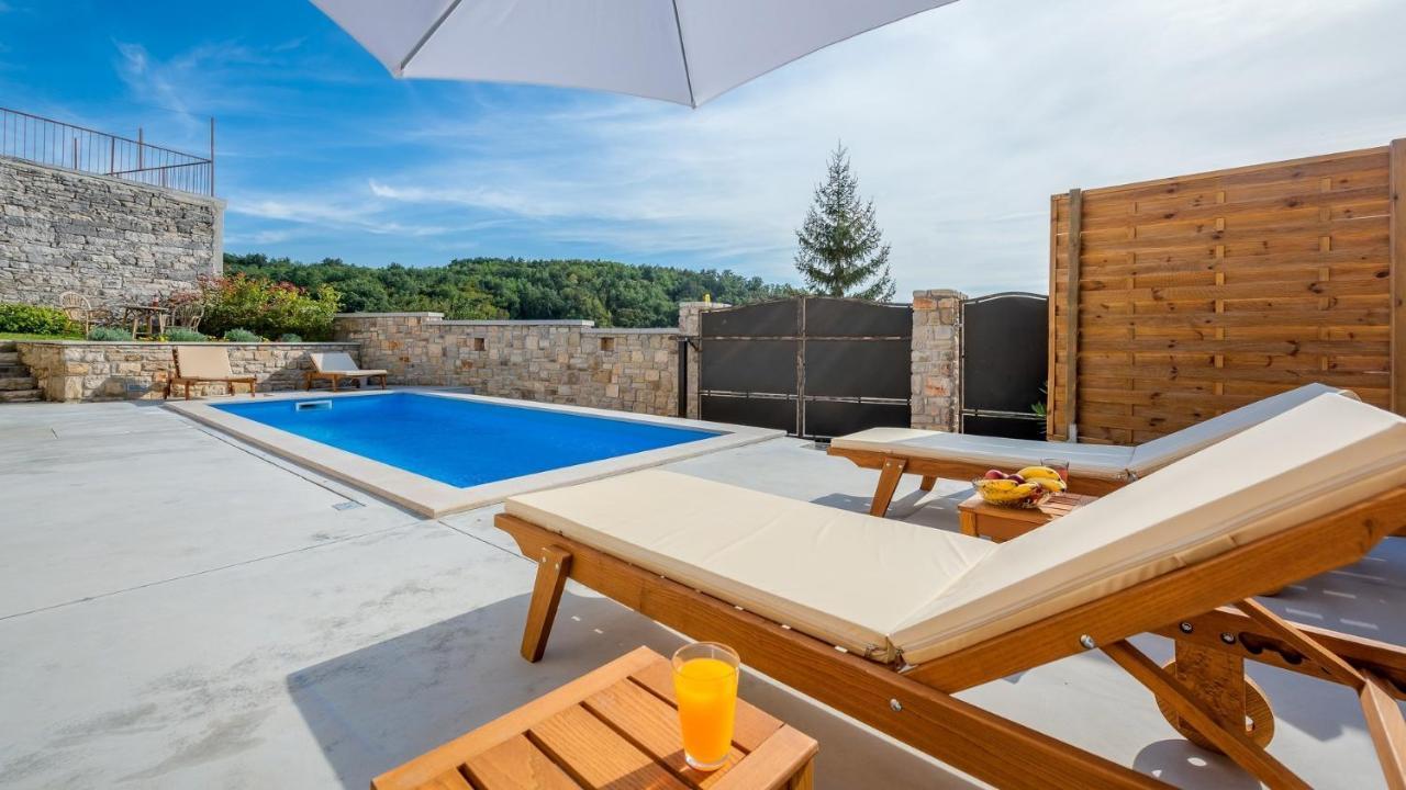 Villa Beram Buitenkant foto